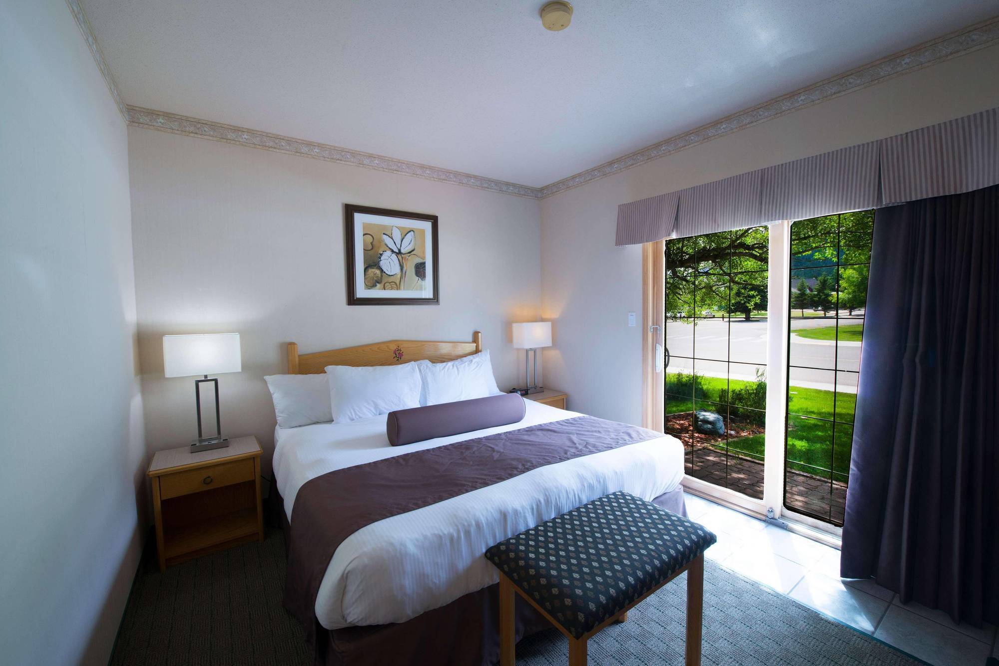 Waterton Glacier Suites Exteriér fotografie